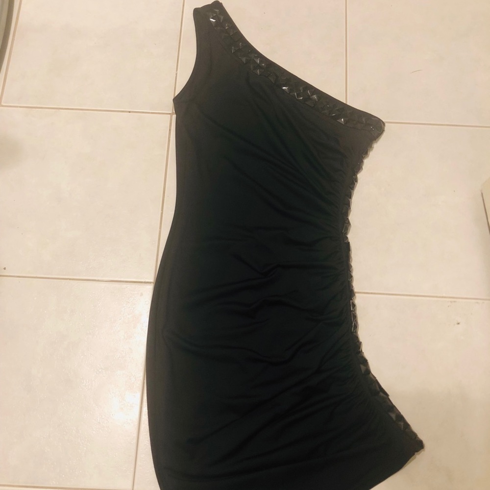 Woman’s Forever 21 One Shoulder Dress